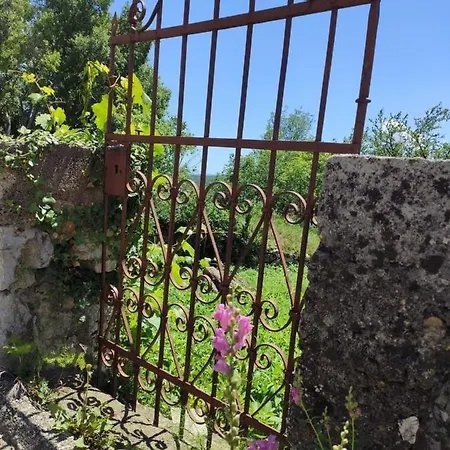 Ferienhaus Vinodol In Bribir, Bei Novi Vinodolski - Crikvenica Feriehus Bribir (Primorje-Gorski Kotar)